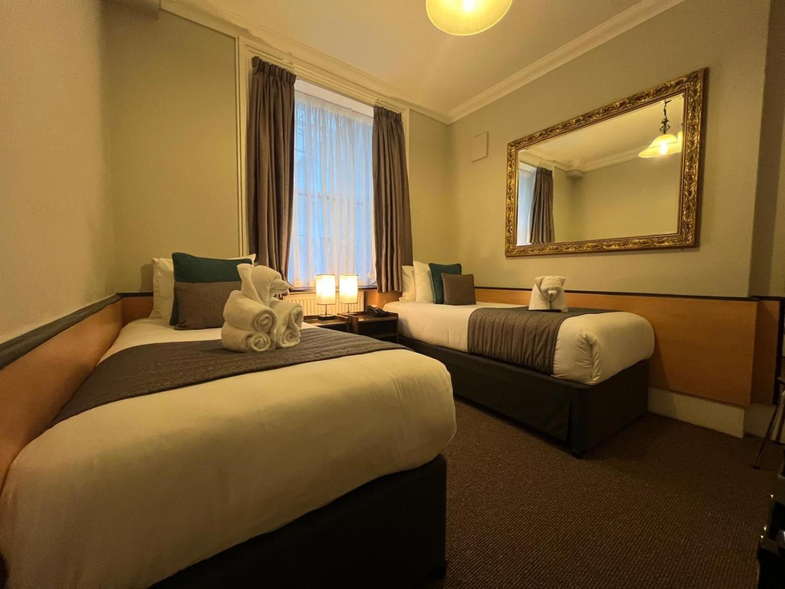 Tudor Court Hotel Londyn Zewnętrze zdjęcie